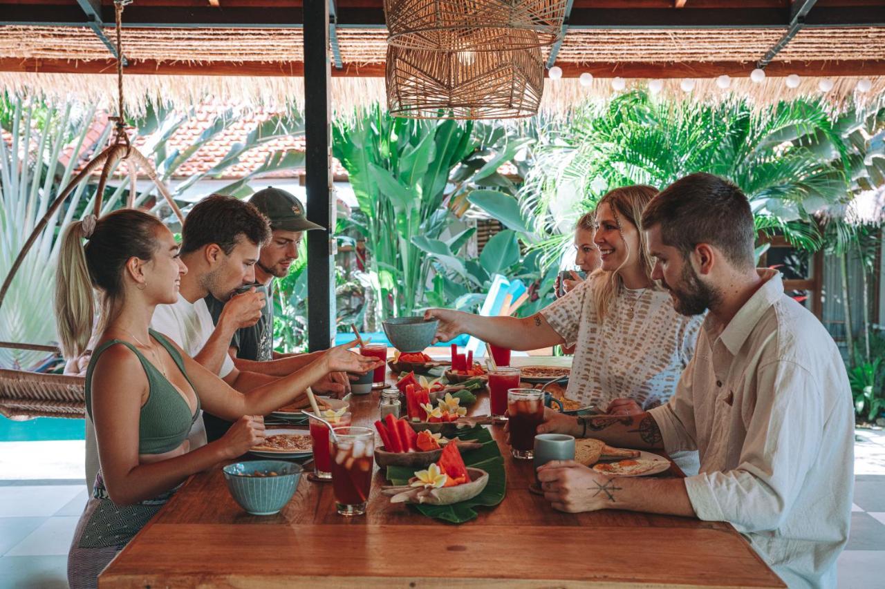 Seaside Tribe - Boutique Surf Stay & Retreat Tanah Lot Eksteriør bilde